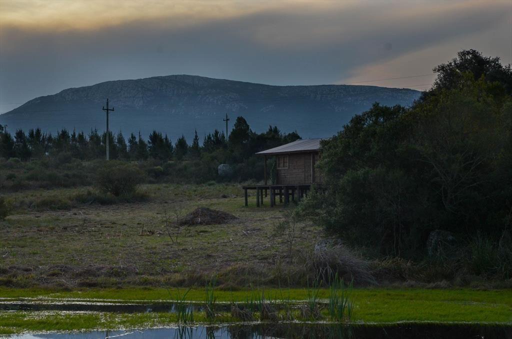 Venta chacra en zona con vistas, dos casas.
