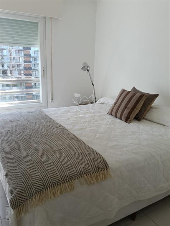 Apartamento en torre de categoria alquiler de