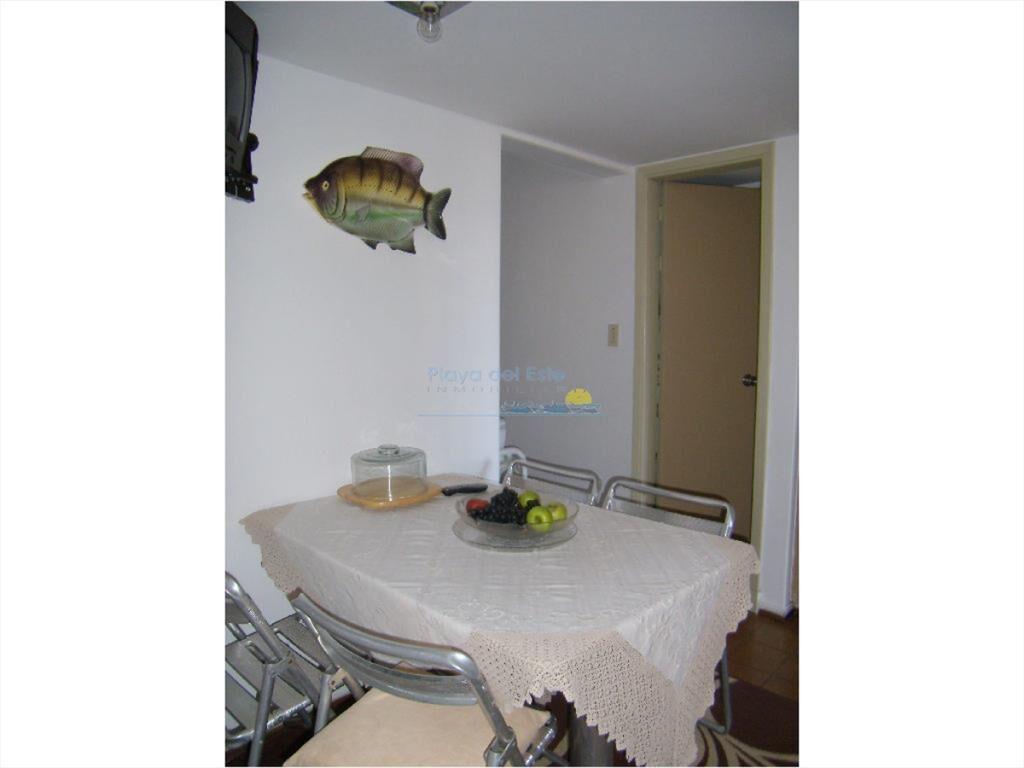 Apartamento en Peninsula, 2 dormitorios y medio