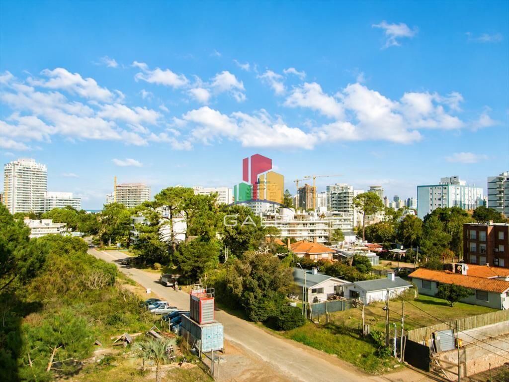 En venta apartamento de 3 dormitorios, en Brava Punta del E