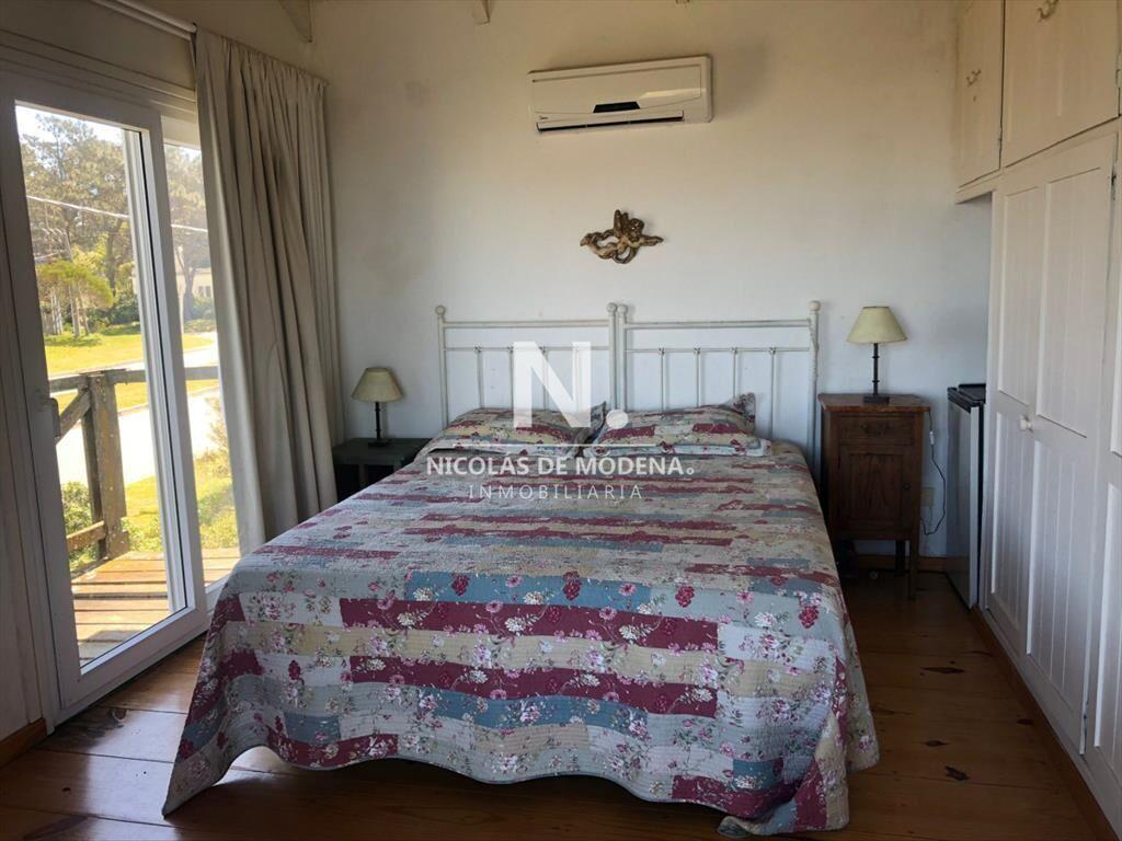 Buena casa en Montoya con vistas plenas al Mar y cerca de l