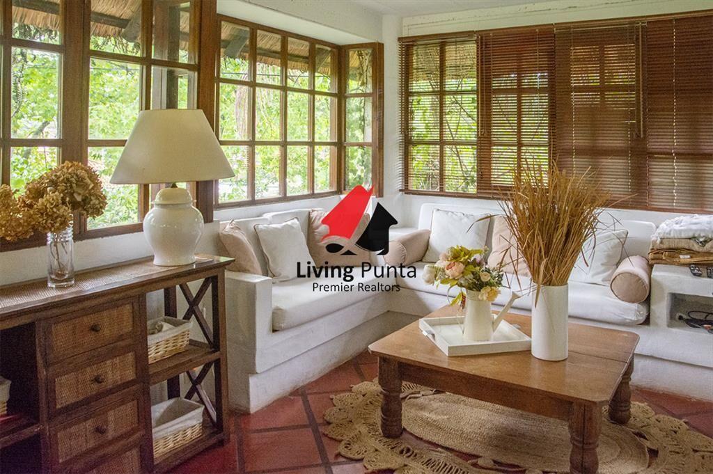 En venta casa de 1 dormitorio con dependencia en Cantegril
