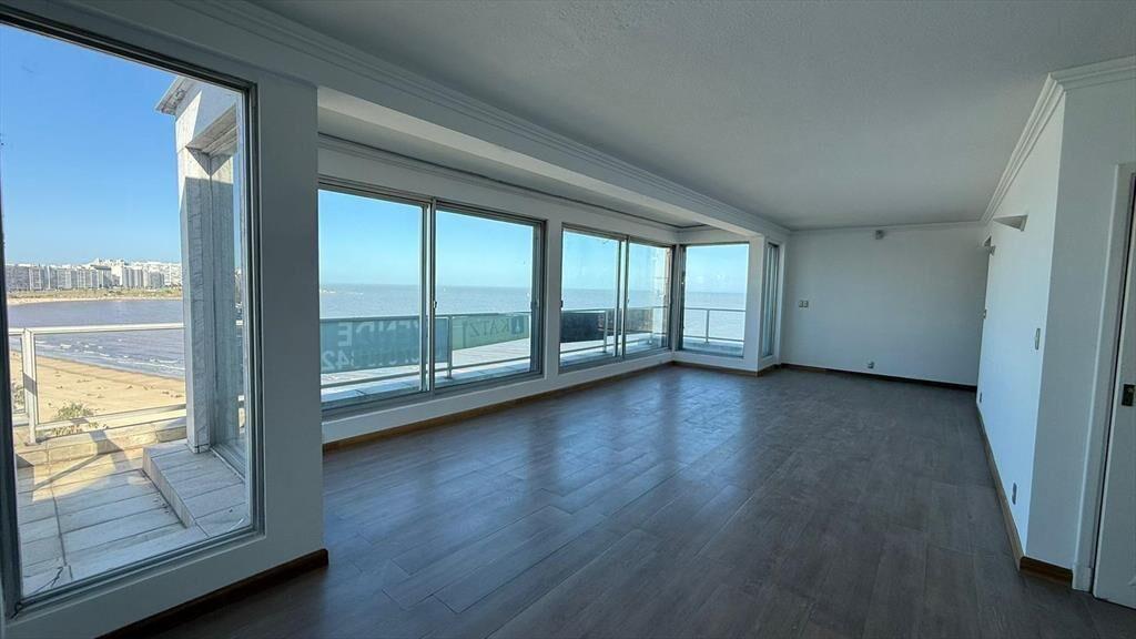 Rambla y Av Brasil, pent house, 173 m2 , gge x 2 , gran ter