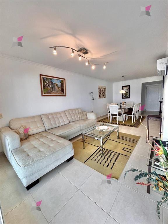 APARTAMENTO EN VENTA 2 DORMITORIOS 2 BAÑOS 1 EN