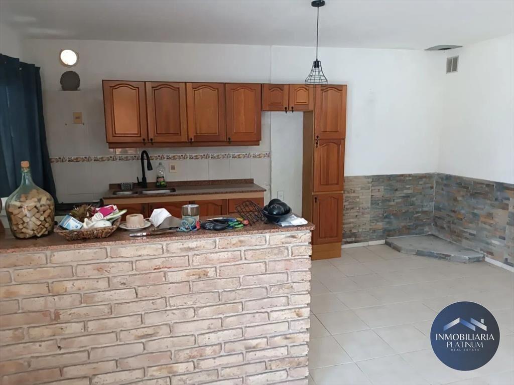 Casa en venta c/ cochera en Flor de Maroñas
