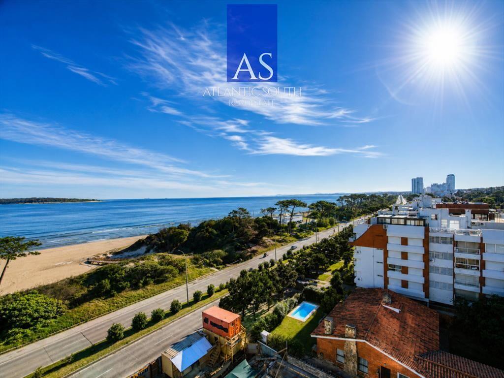 Apartamento de 1 dormitorio con vista al mar y en
