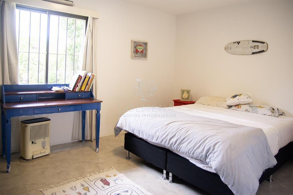 Excelente chalet de 5 dormitorios en venta a pasos de Playa