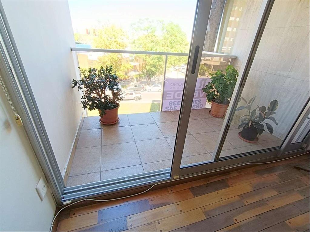 Venta Apartamento Pocitos 2 Dormitorios 2 Baños Garaje