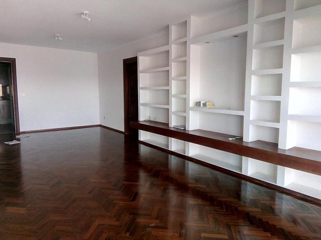 Rambla y Scoseria, 2 amplios dormitorios, 88 m2 , reciclado
