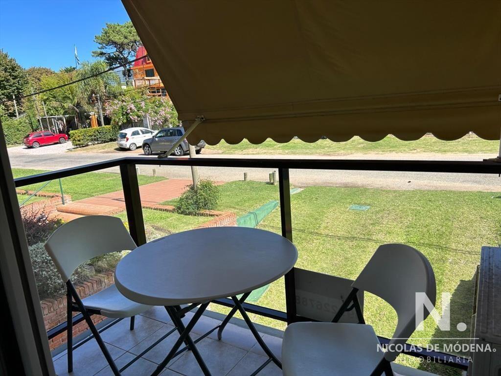 Apartamento de 2 dormitorios en venta en Playa Brava