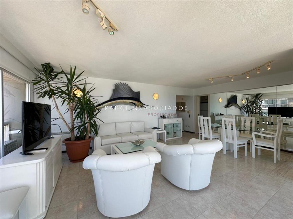 Departamento en venta de 3 Dormitorios en Torre