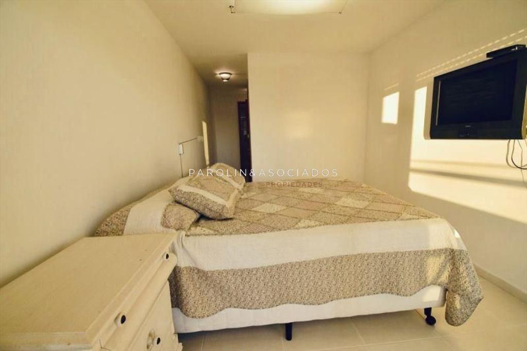 Apartamento 2 dormitorios en Season Tower, Punta