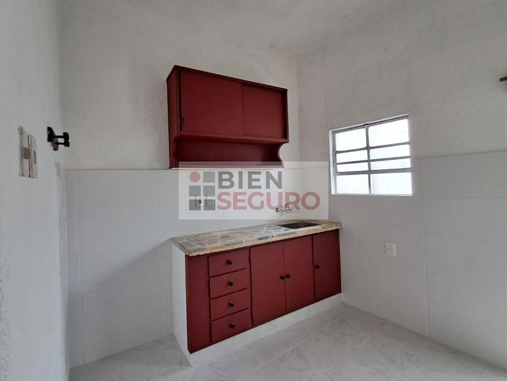 Cómoda casa de 2 dormitorios con estufa a leña en alquiler