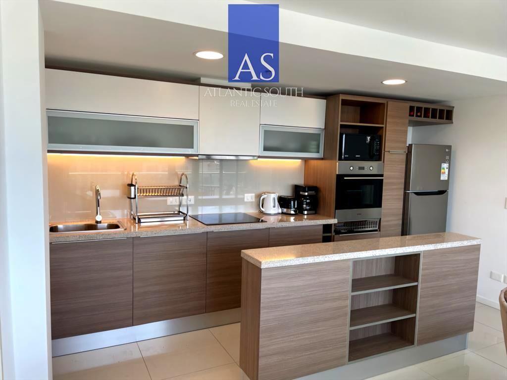 Apartamento mdoerno 2 dormitorios piso alto bajos