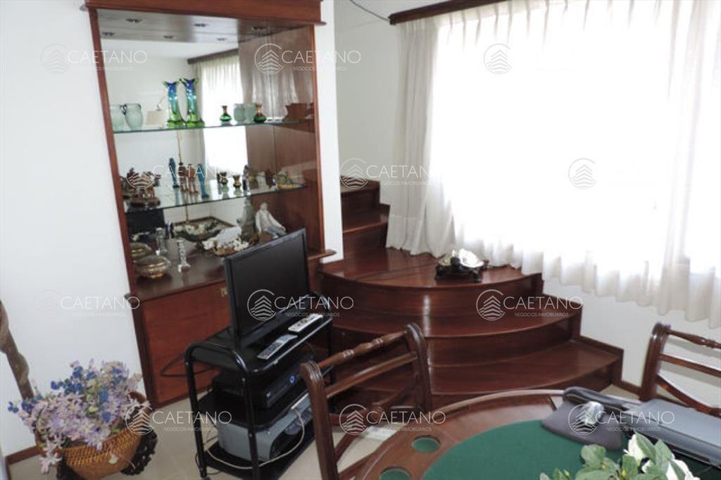 HERMOSA RESIDENCIA
