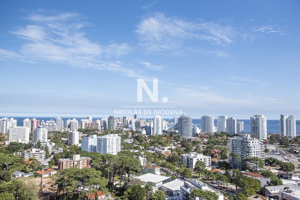 Departamento a estrenar a pasos de Punta