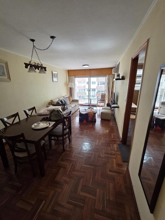 21 y Berro, 74 m2 , 2 dormitorios, 2 baños, gge x2 !!