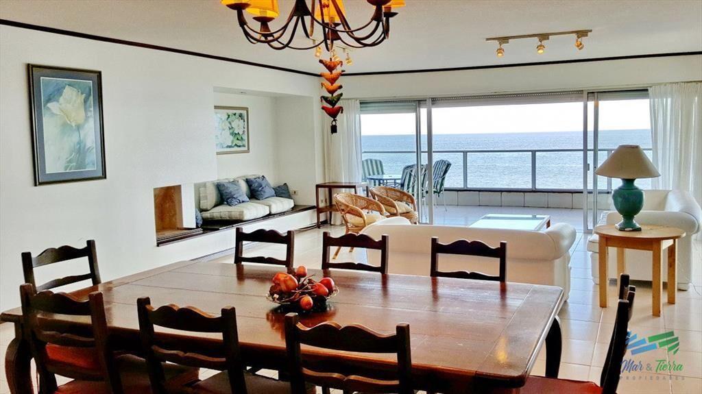 Vendo apartamento 3 dormitorios, frente al mar en