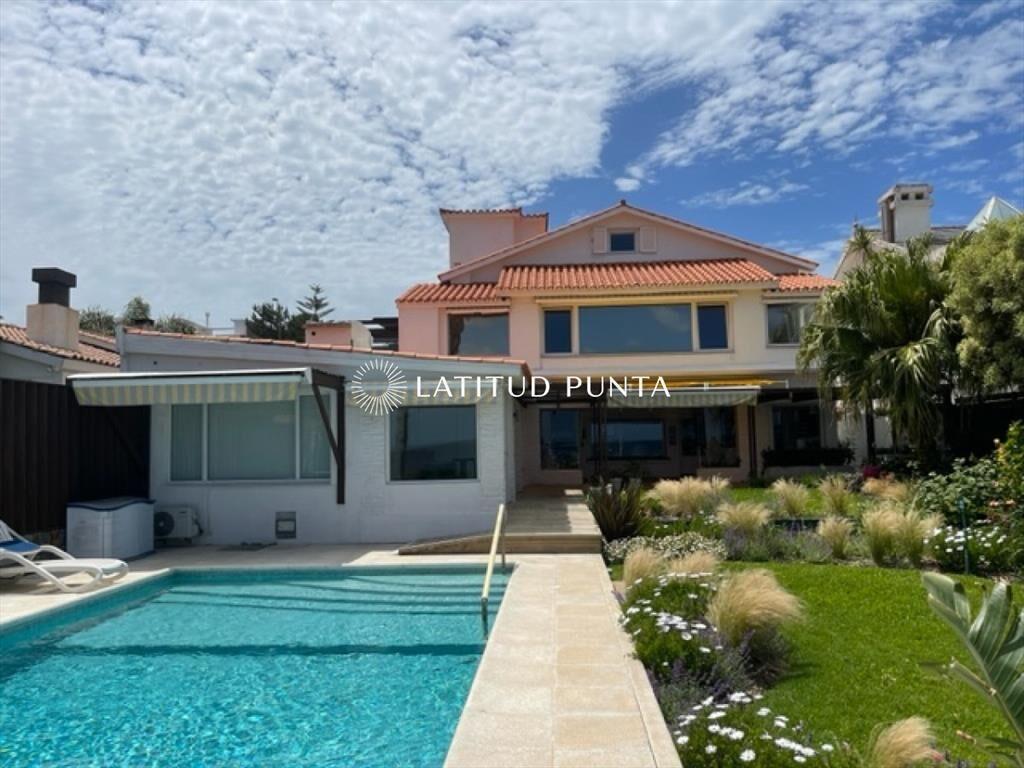 EmblemÃ¡tica residencia en PenÃ­nsula