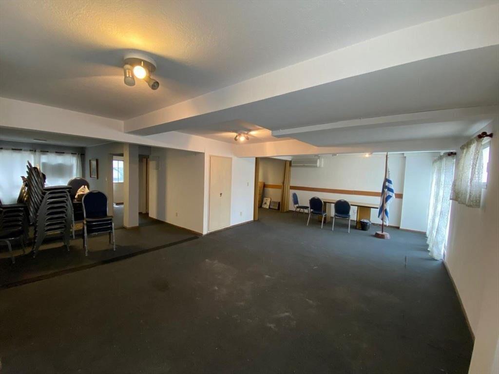 VENTA DE 3 APARTAMENTOS PARA RENTA U OFICINAS PATIO PROPIO
