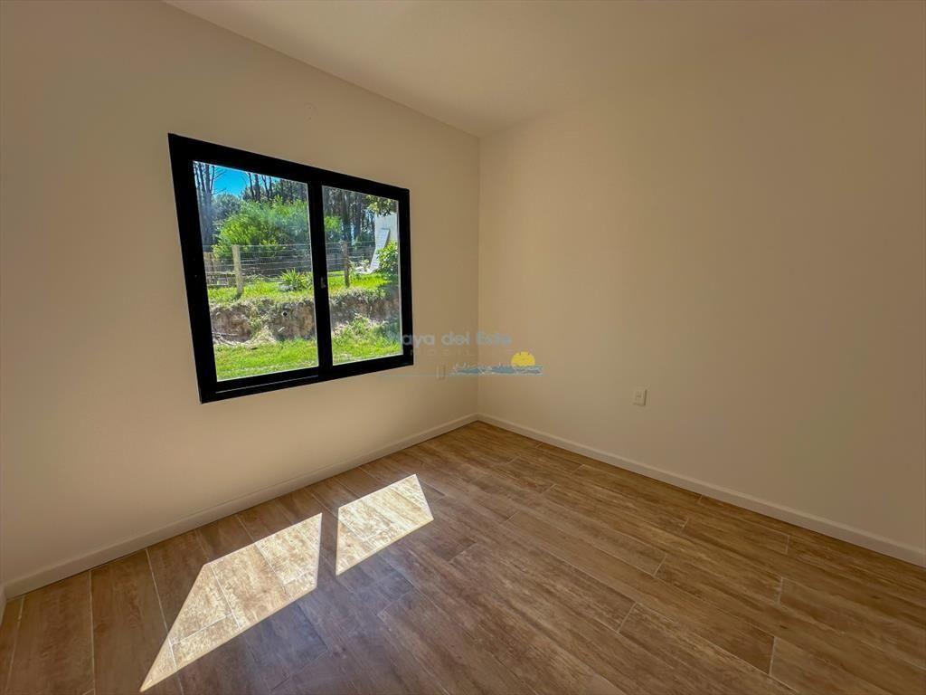 Casas a estrenar en Laguna del Sauce. Punta del