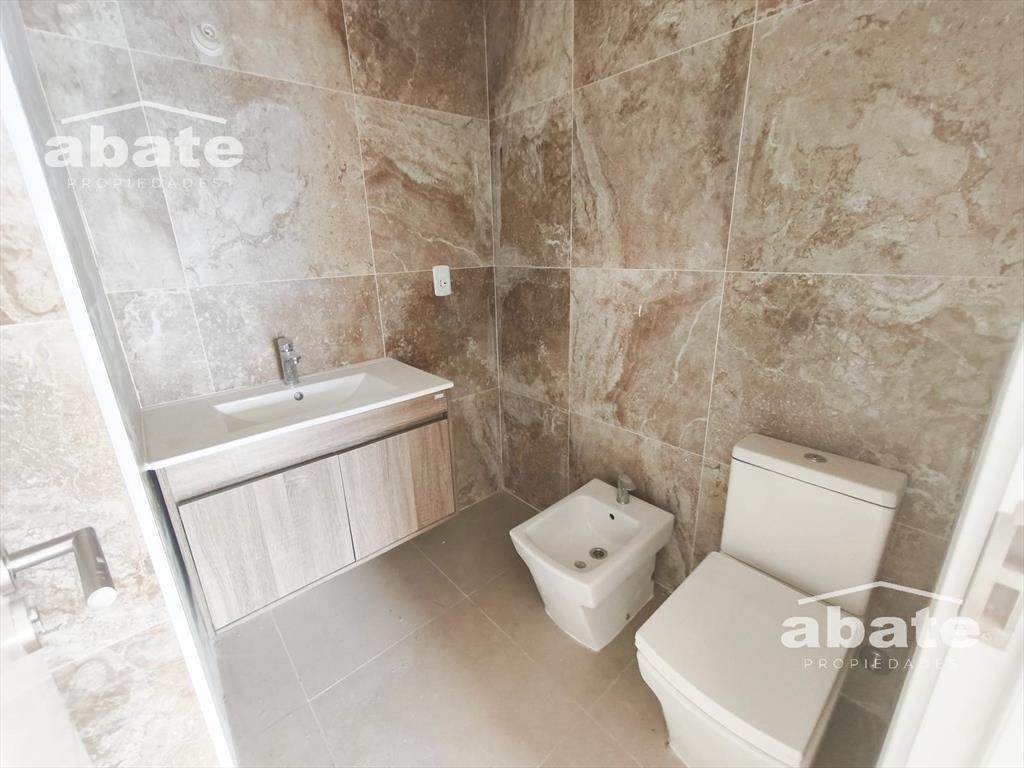 ¡Unidad única! Monoambiente tipo Loft con solárium y parril