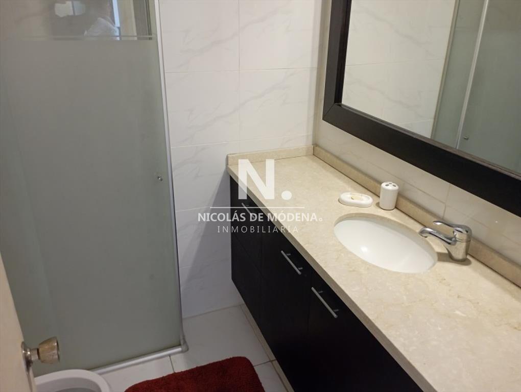 Apartamento de un dormitorio y 2 baños