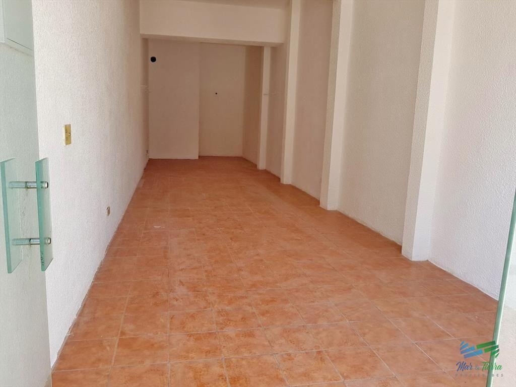 En venta Local a la calle con baño en Peninsula,