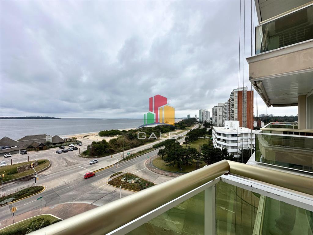 Venta y alquiler de apartamento de 3 dormitorios