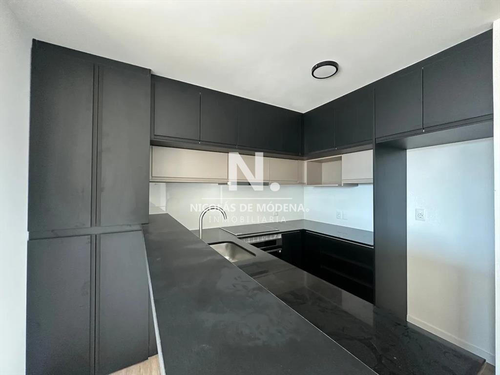 Venta Apartamento de 2 Dormitorios A Estrenar en Punta carr
