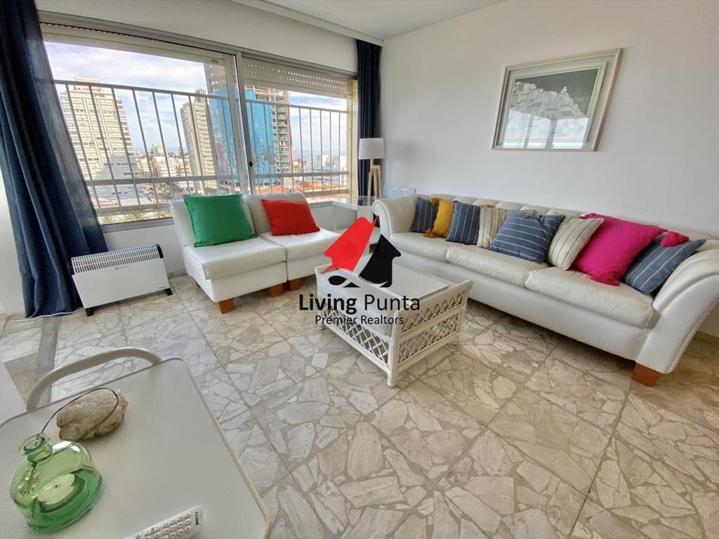 VENTA DE APARTAMENTO DE DORMITORIOS EN PENINSULA PUNTA DEL