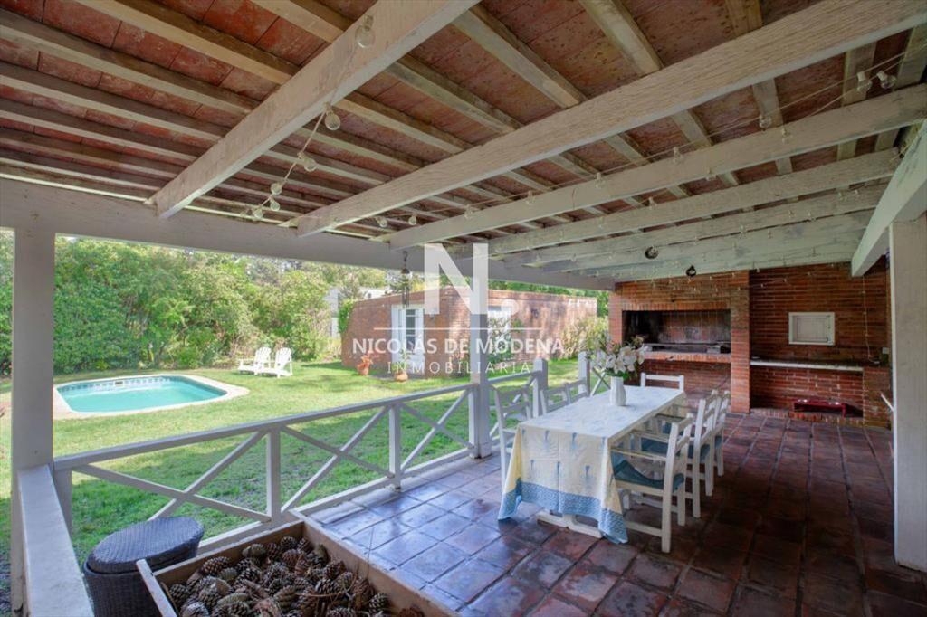 Casa de 4 dormitorios Alquiler en Punta del Este