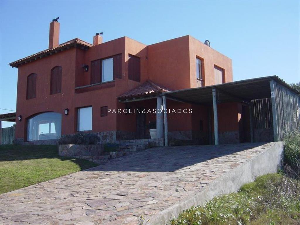 Hermoso chalet con vista al Mar en el Chorro, Manantiales