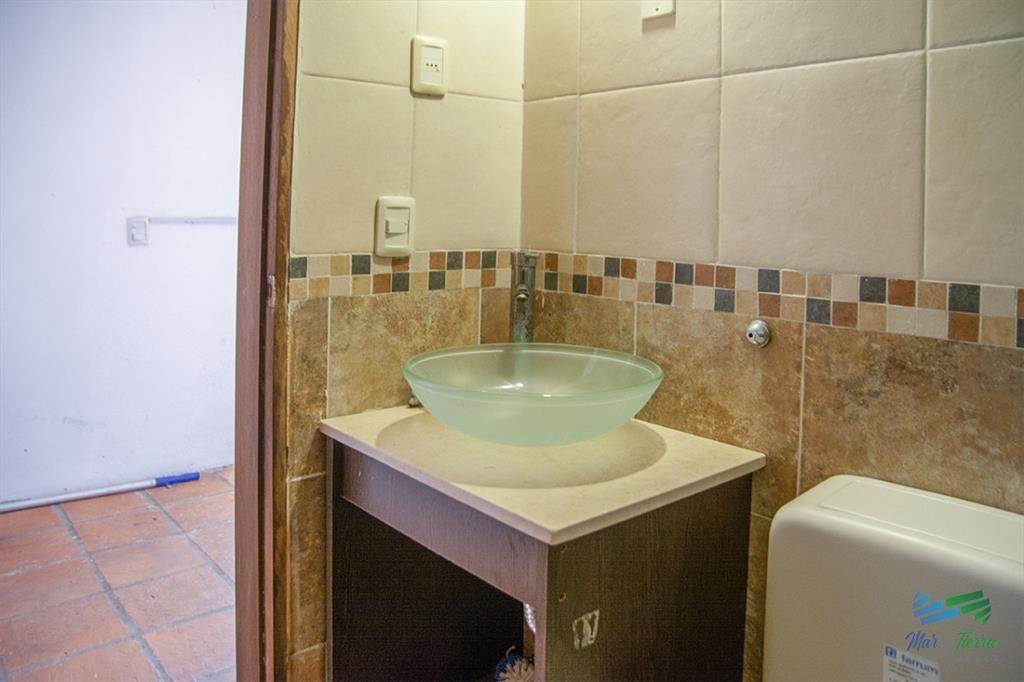 En venta casa de 5 dormitorios a metros de Playa Mansa, Pun