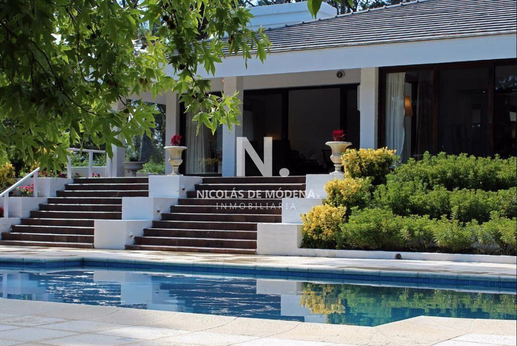 Hermosa casa en venta en zona residencial