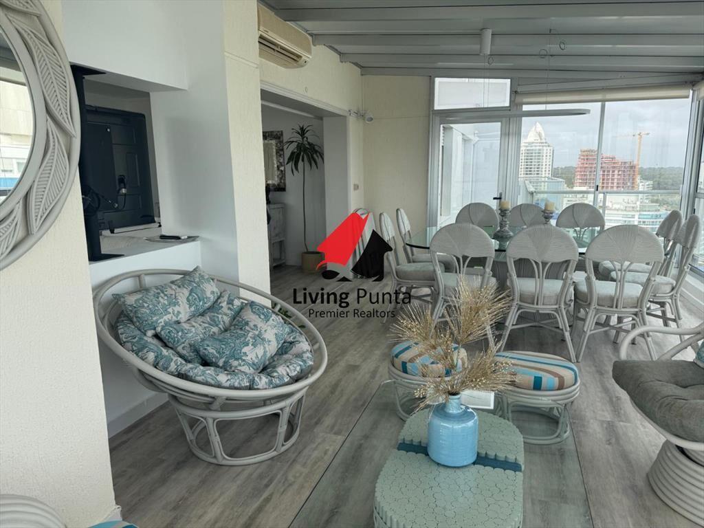 Hermoso apartamento localizado frente al mar del