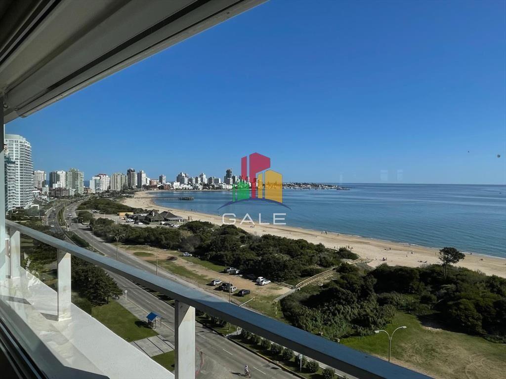 apartamento en primera linea de playa mansa