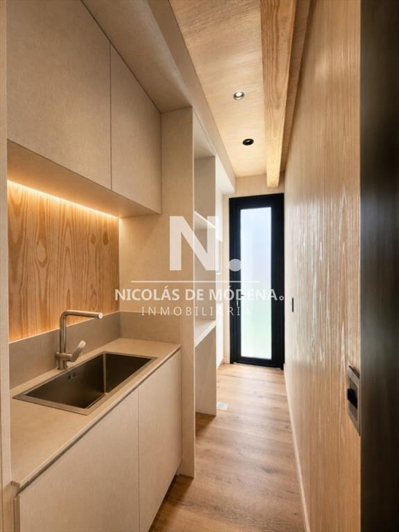 Hermosa casa de moderno diseño en venta en barrio privado