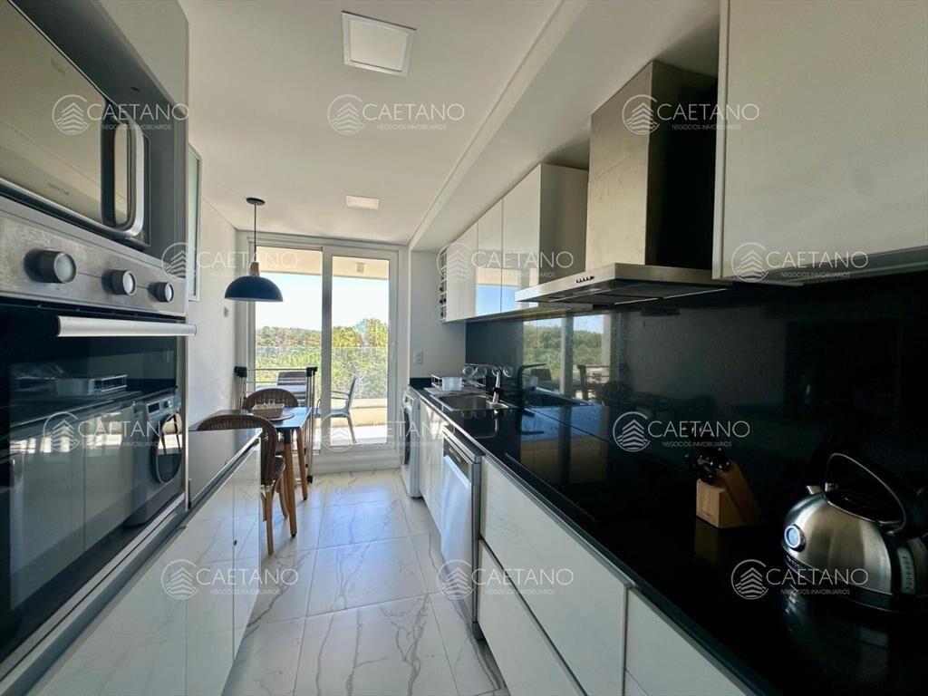 Venta apartamento 3 dormitorios. Playa mansa, del