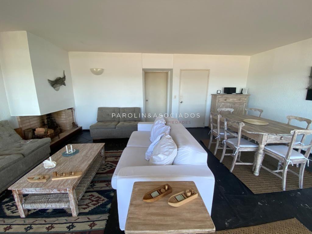 Apartamento en venta de 2 dormitorios en Punta