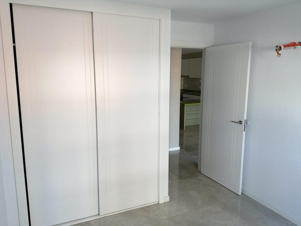 Venta apartamento con renta Cordón Sur Serrano II 201