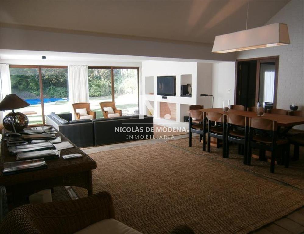 Casa en Punta del Este, Lugano