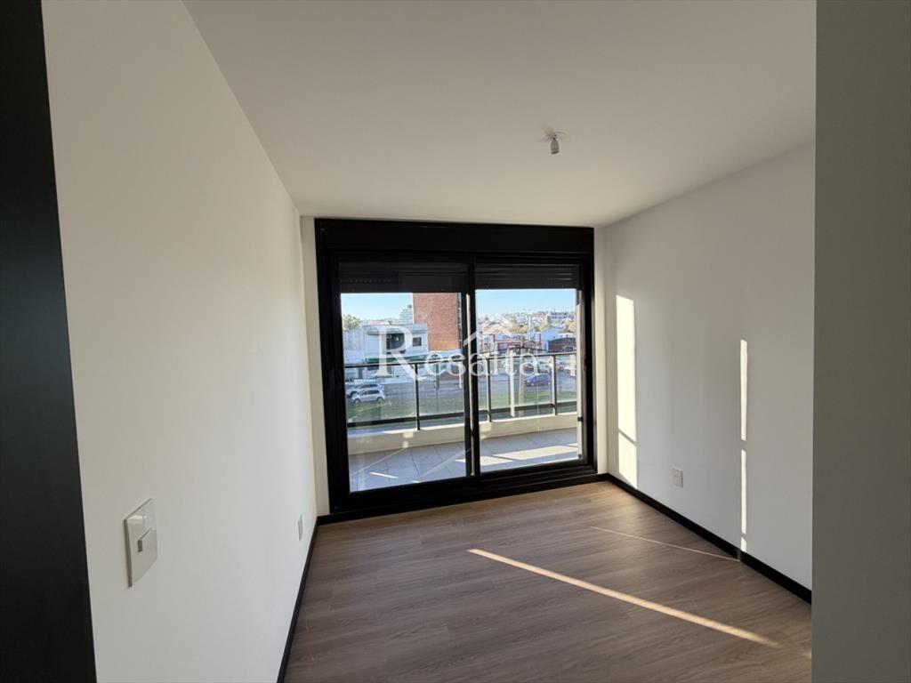 APARTAMENTO A ESTRENAR EN ALQUILER EN PARQUE BATLLE DE 2 DO