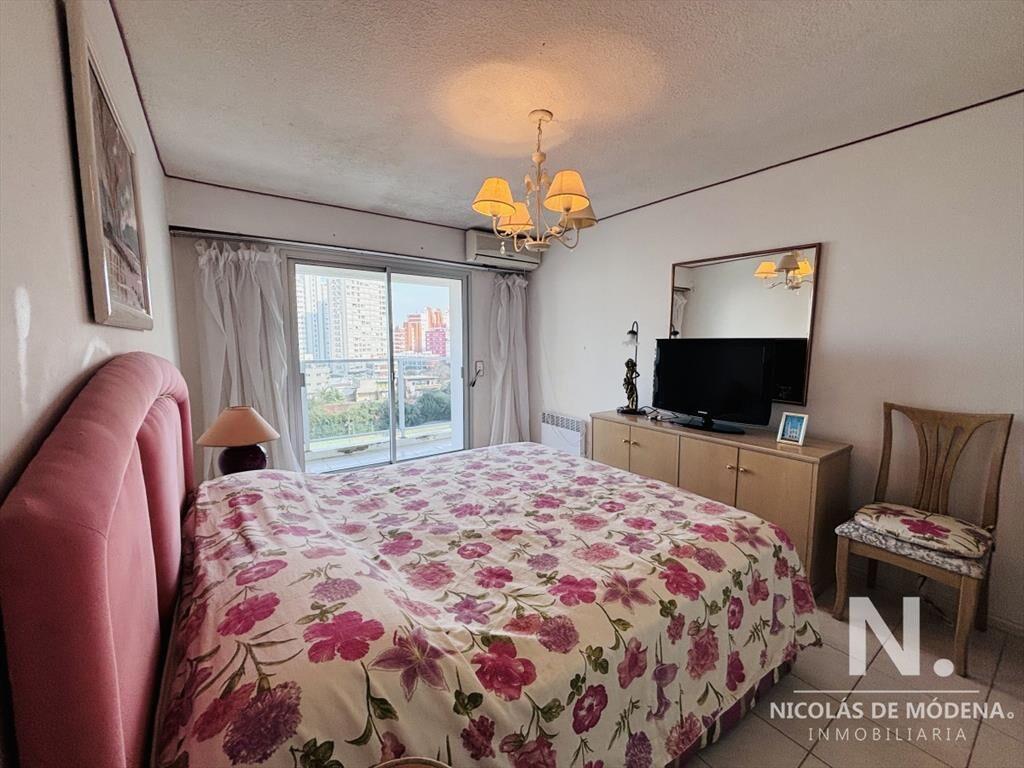 Apartamento de 1 dormitorio y medio en venta. Punta del Est