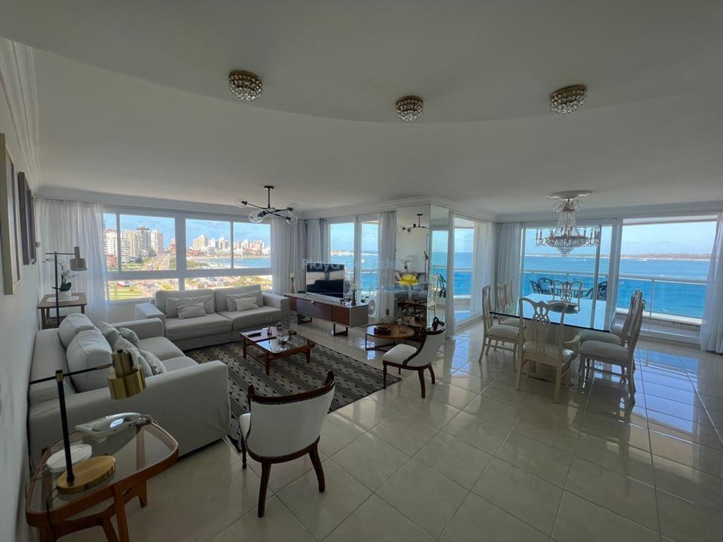 Apartamento en venta de 3 dormitorios en Torre ,