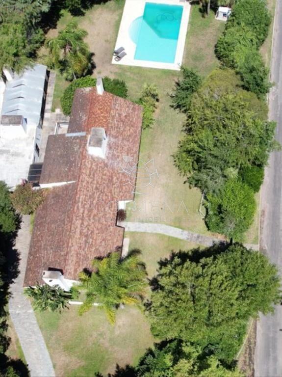 En venta casa en Barrio Golf, Punta del Este de 6