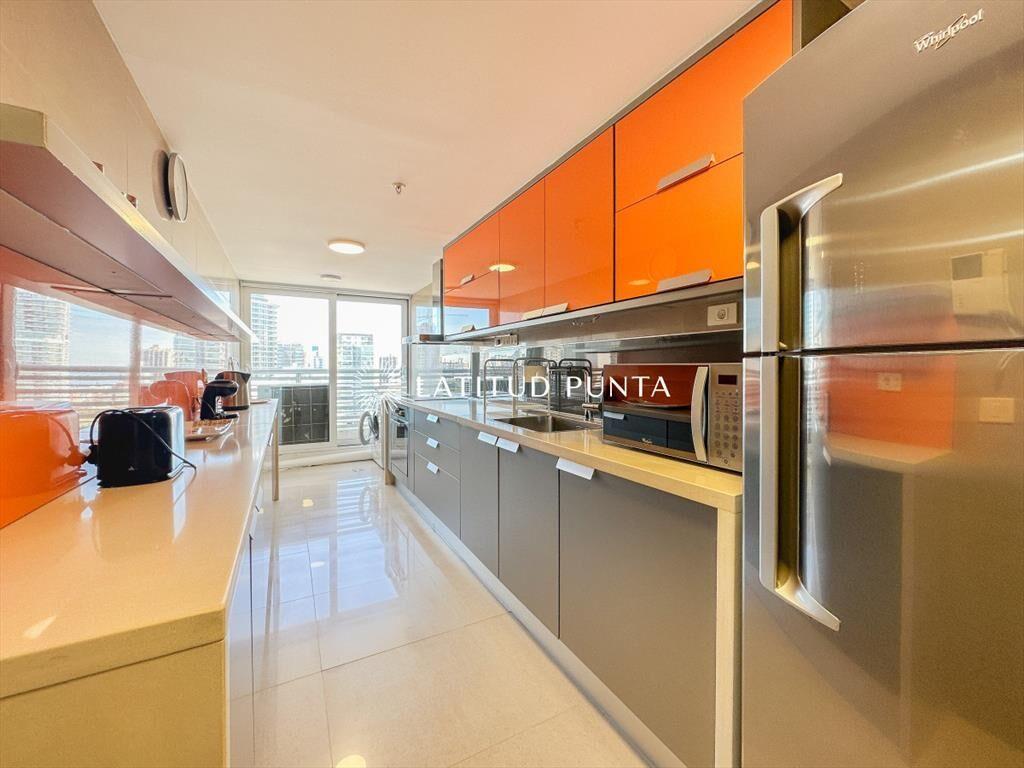 Apartamento en Mansa, 3 suites con vista al mar