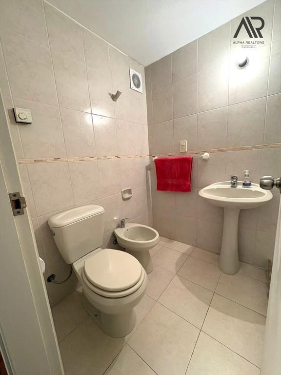 Apartamento en venta c/ cochera en Buceo