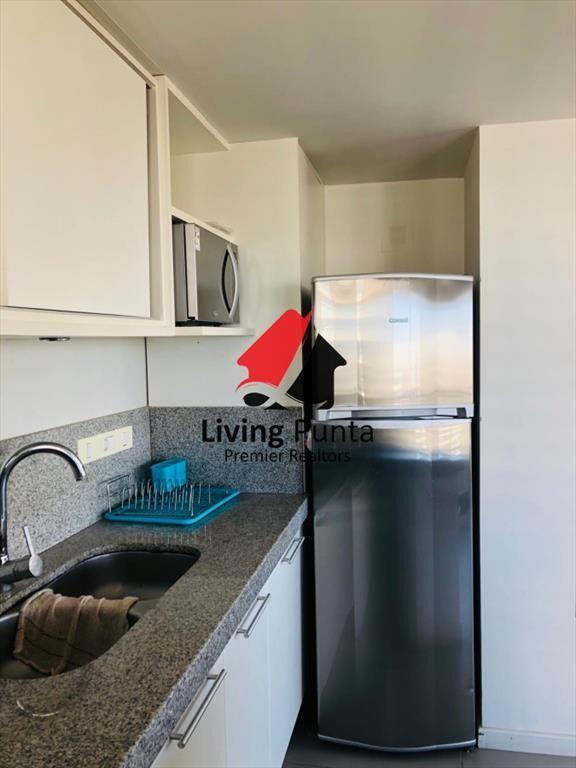 apartamento en alquiler parada 6 de la brava