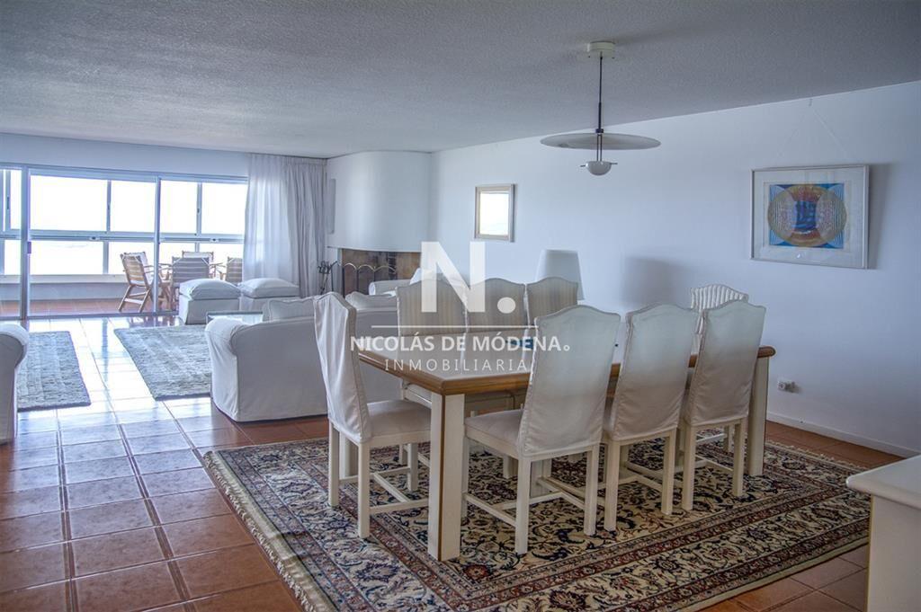Apartamento en venta en zona privilegiada